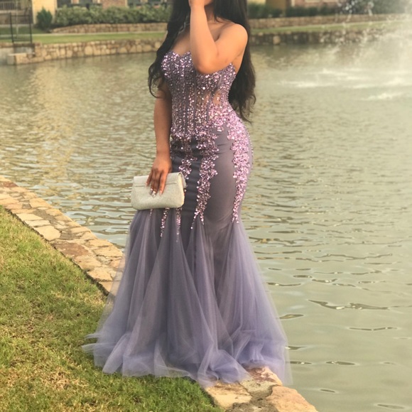 Prom dress!! - Picture 5 of 5